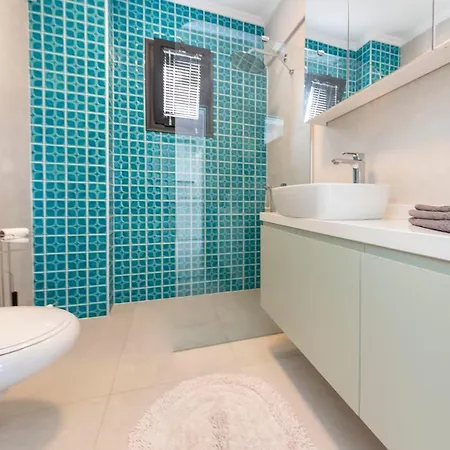 Villa Modern With Garden And Terrace Near Beach In The Heart Of